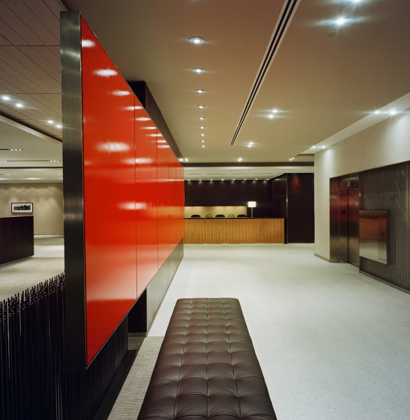 Air Canada Maple Leaf Lounge Domestic Toronto Pearson - Photo 3