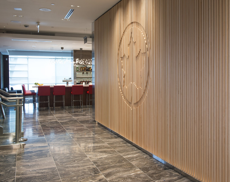 Air Canada Maple Leaf Lounge Vancouver - Photo 3