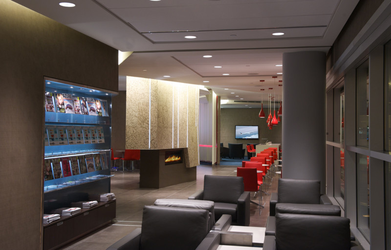 Air Canada Maple Leaf Lounge