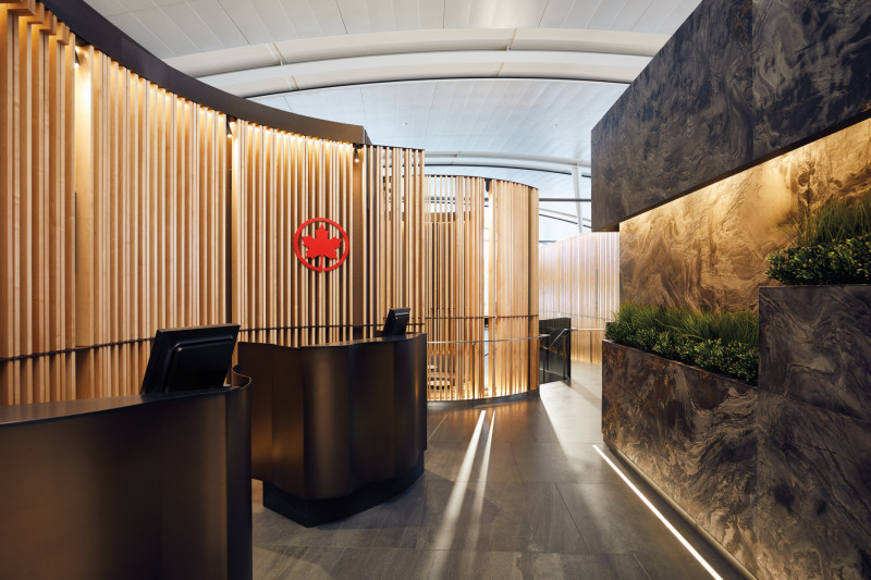 Air Canada Signature Suite Toronto Pearson - Photo 3