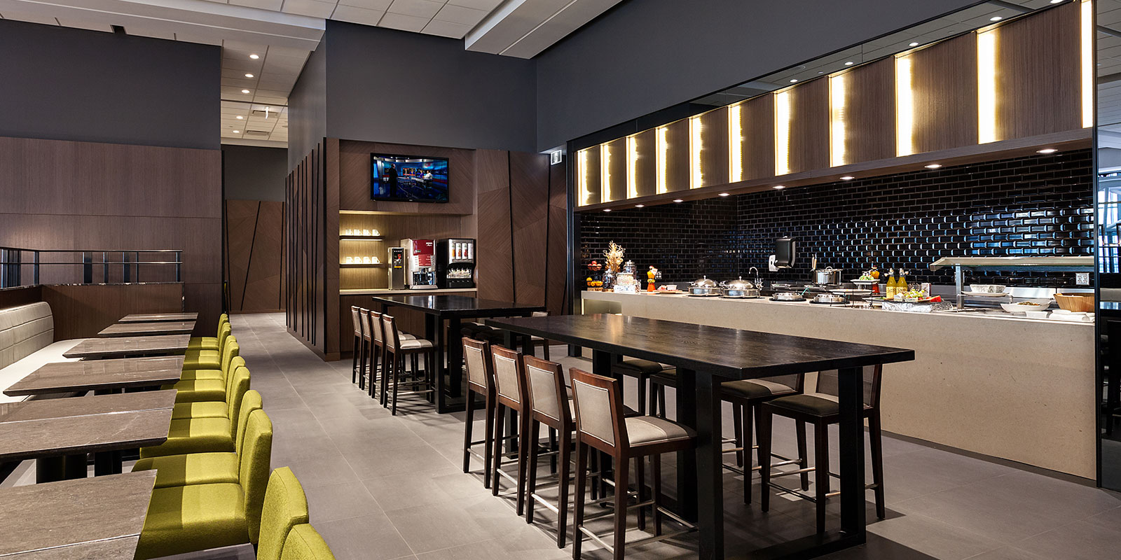 Plaza Premium Lounge (Domestic – Gate B15)
