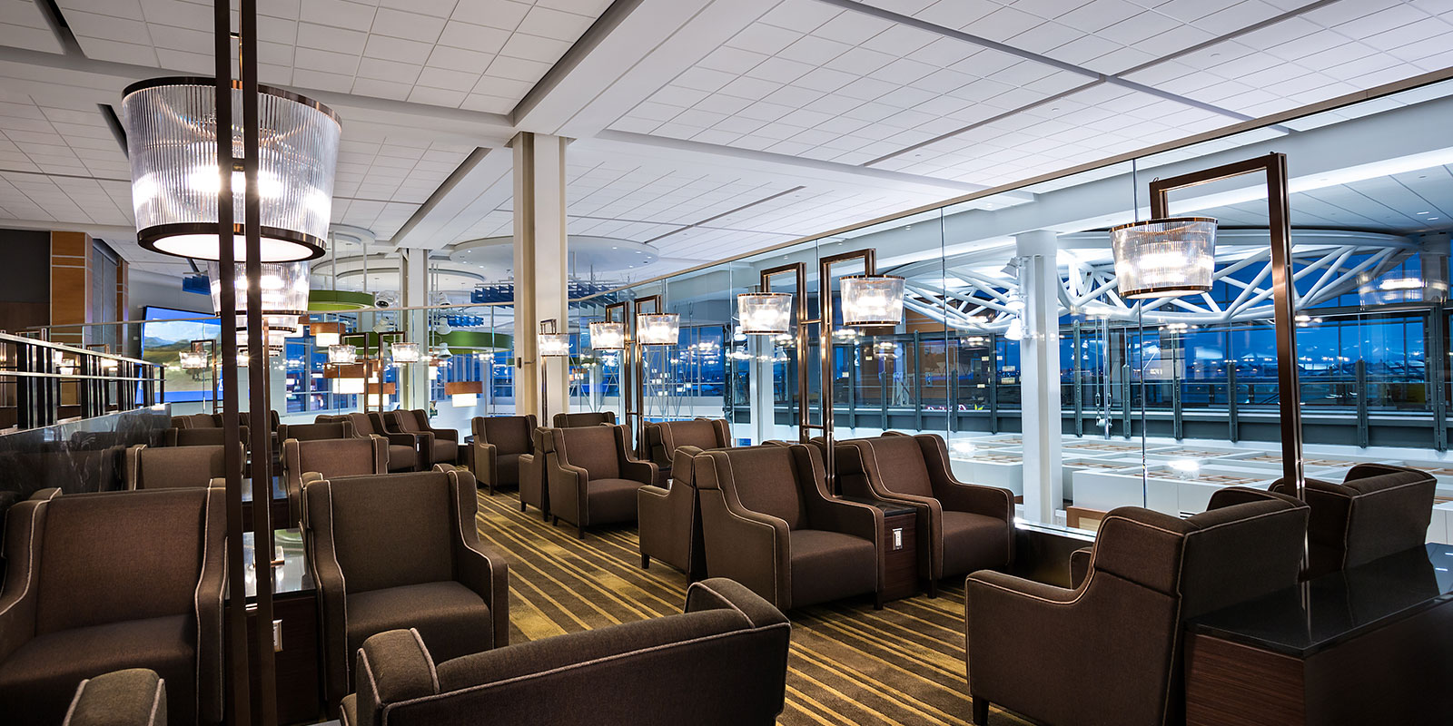 Plaza Premium Lounge Domestic Vancouver - Photo 2