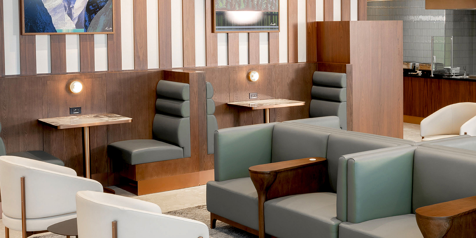 Plaza Premium Lounge International Vancouver - Photo 3