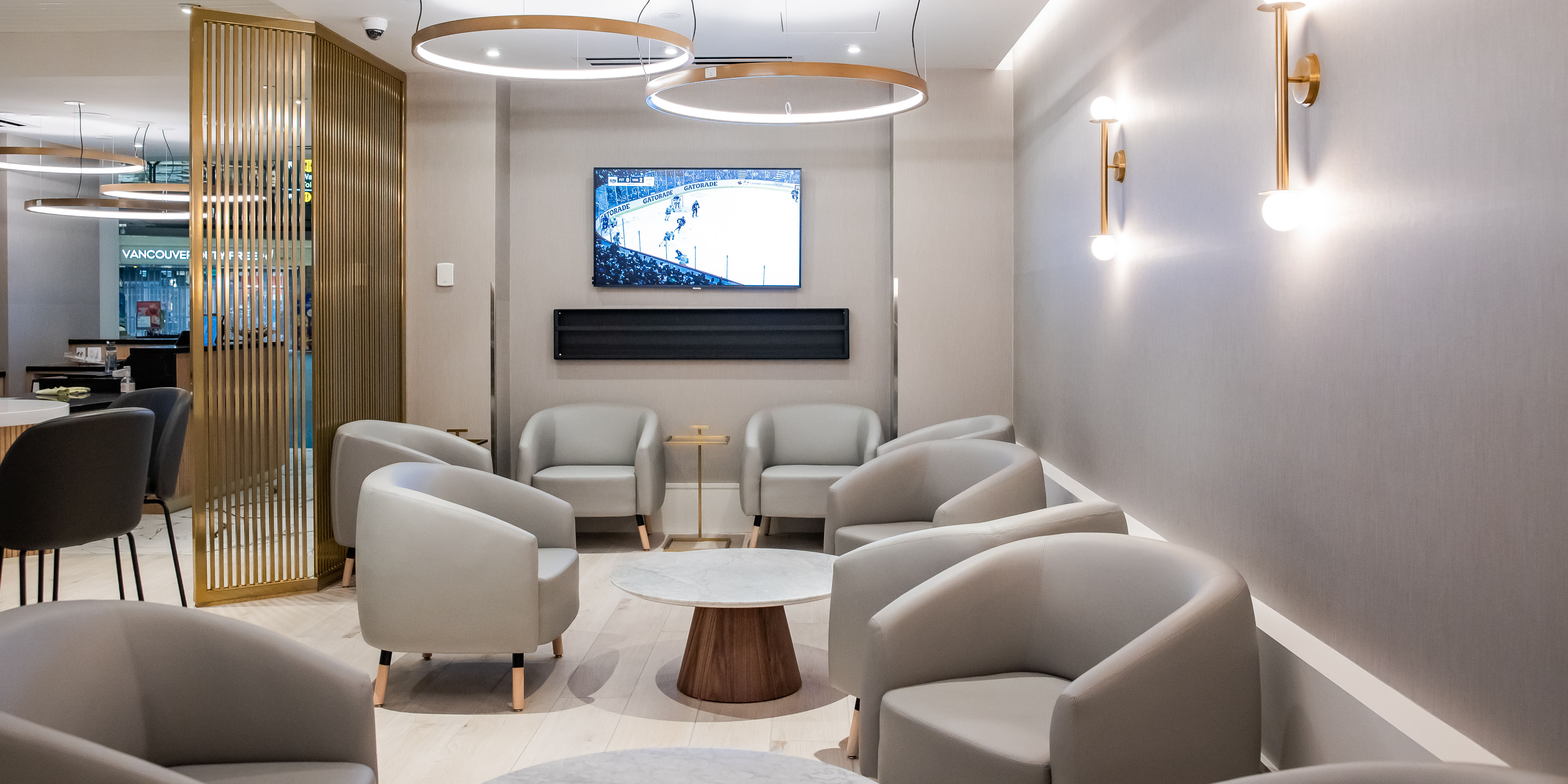 Plaza Premium Lounge (US Departures)
